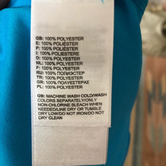 The North Face Pullover - Picture 6 of 6